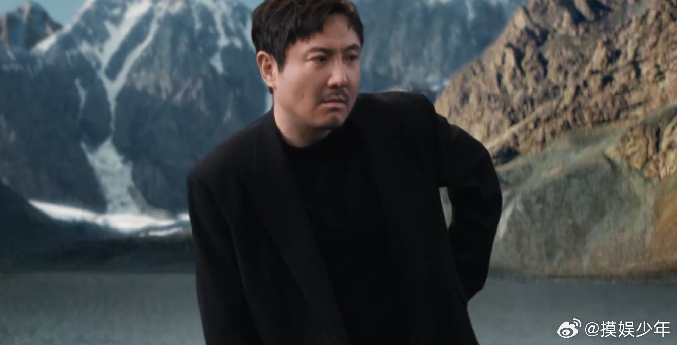 谁不想有杨幂这样的拍照搭子杨幂说沈腾瘦到有下颌角了谁能想到，沈腾的“硬汉大片”，