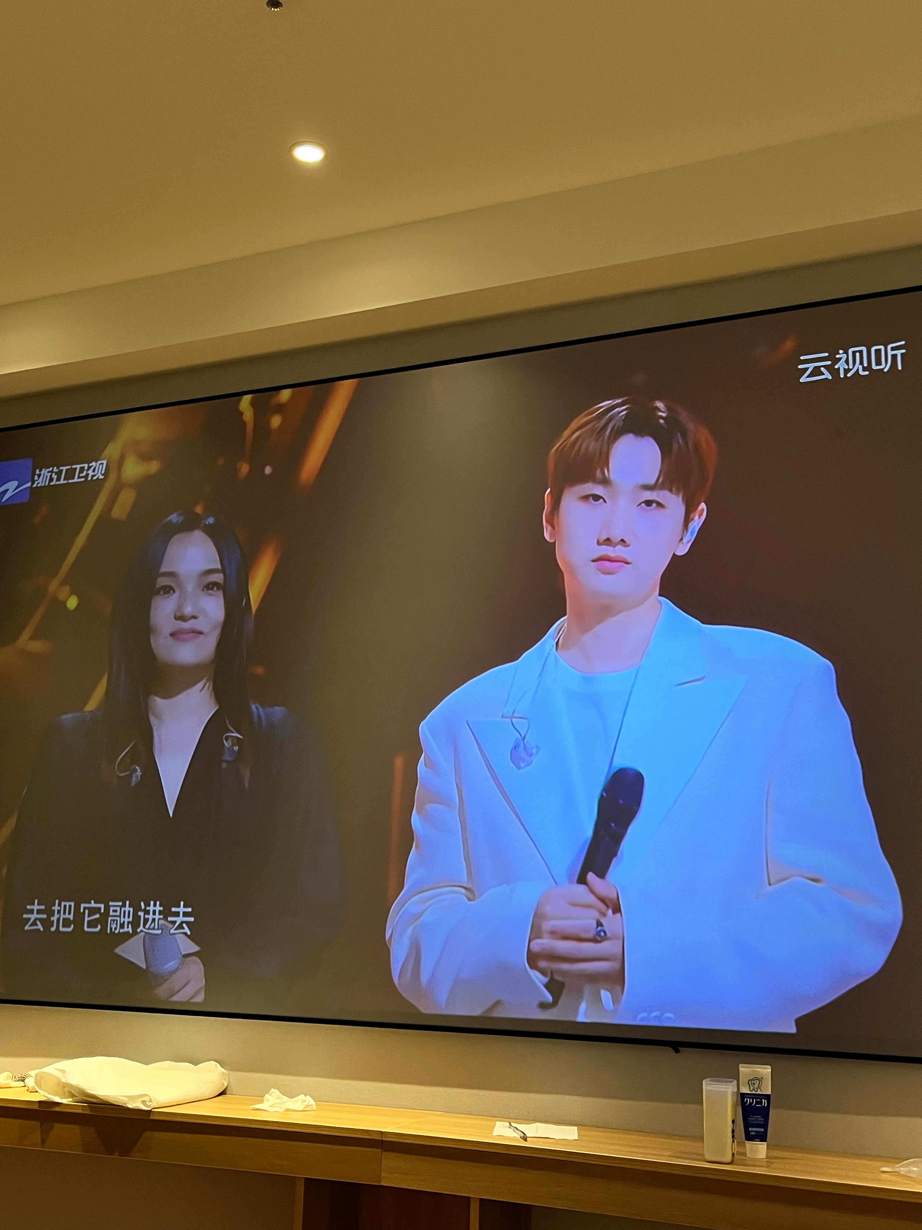 我哥哥这是我哥哥我爱他 