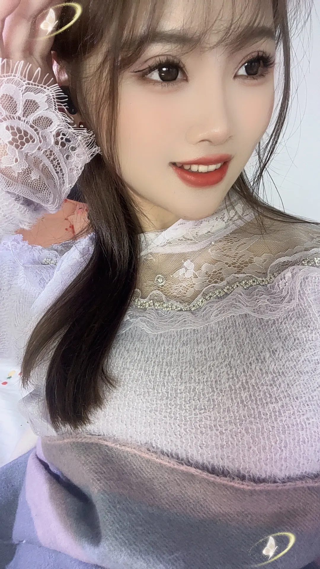 很多人喜欢你，是因为你有点漂亮，好看，懂事。而有的人喜欢你是看你哭了...