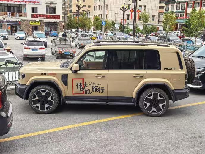 方盒子从硬派越野变成家用车，是进步还是跑偏？
老铁们，这事儿值得唠一唠。五年前提