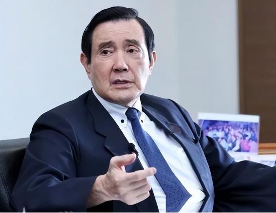 马英九的一句话，在两岸都炸开了锅。他曾说，若大陆统一台湾的手段不和平，过程不民主