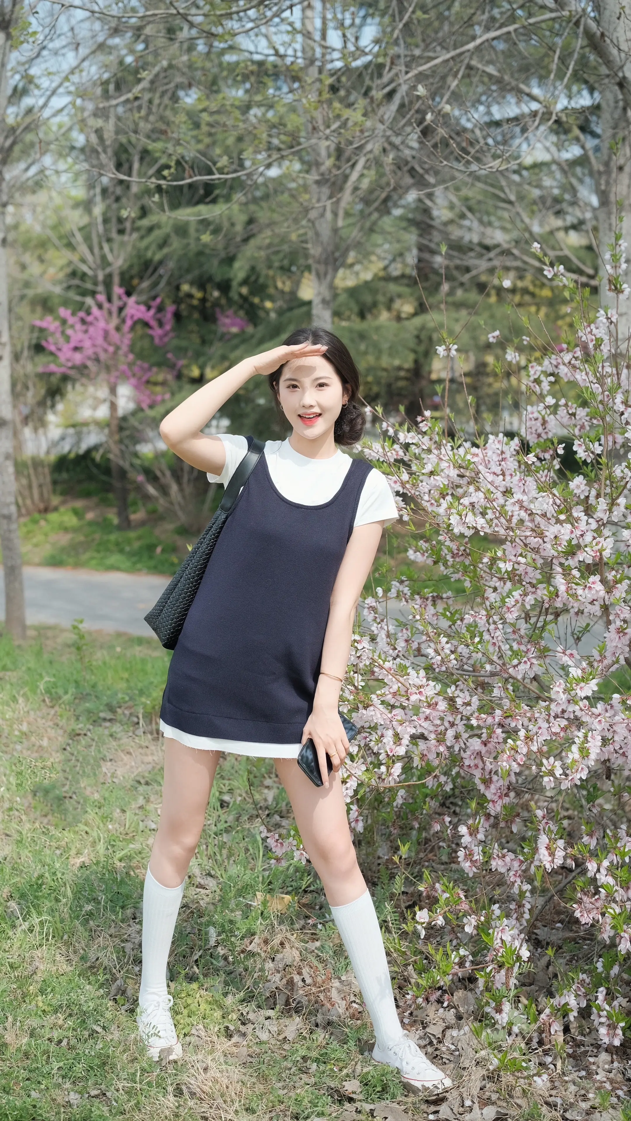 我想你明媚 不要你流泪 不再为过往蠢事而皱眉