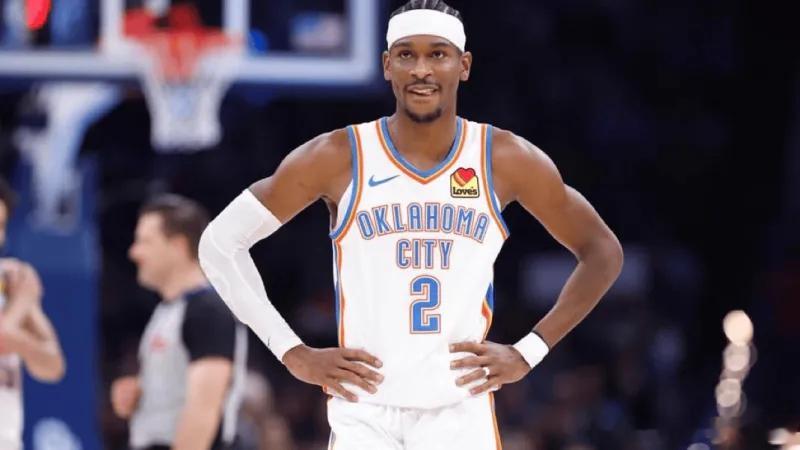 雷霆球员谢伊-吉尔吉斯-亚历山大在接受NBA2k采访时谈到了自己心中历史最佳首发