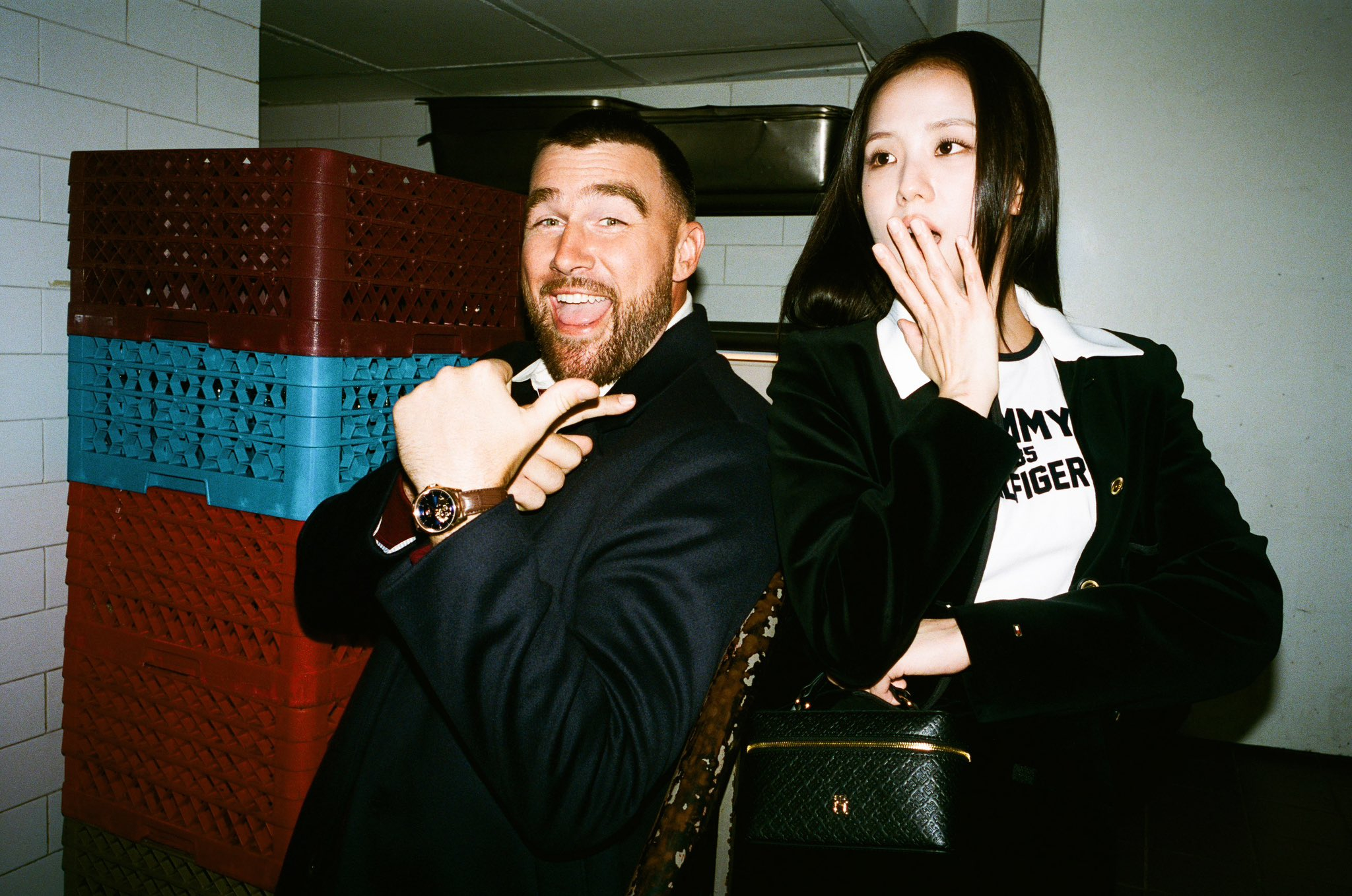 JISOO 携手 Tommy Hilfiger 2026 秋季 campaign