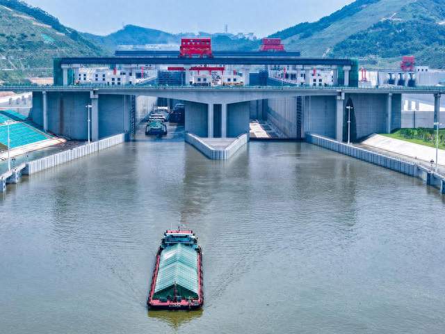硬核基建封神！平陆运河拿下多项世界之最，体量接近3个三峡