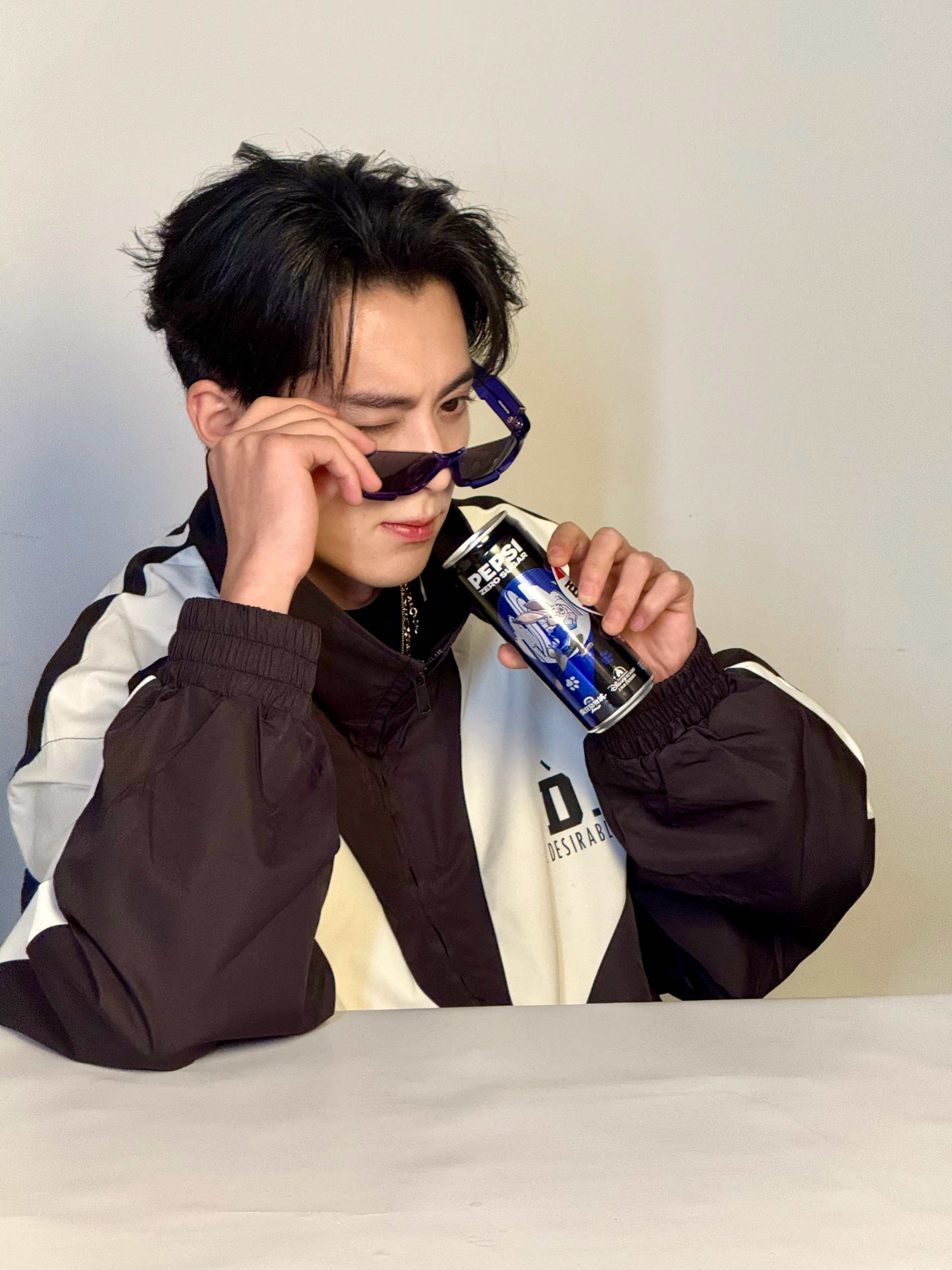 王鹤棣百事可乐疯狂动物城2联名又是wink很萌了