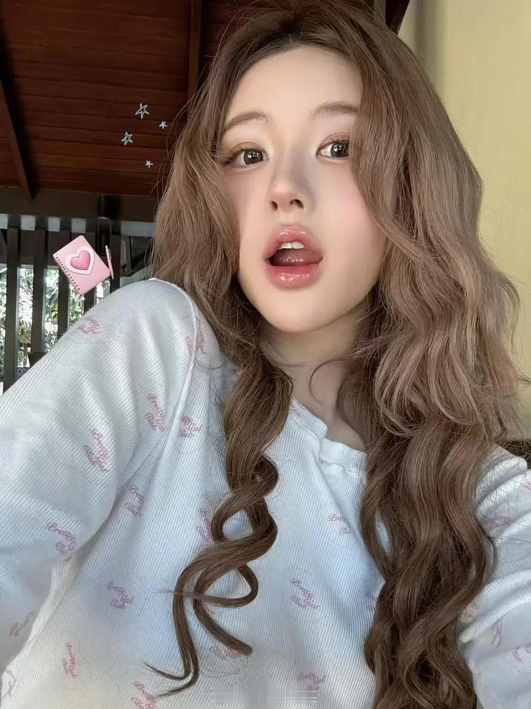 赵露思ins营业 什么水平？是不是很洋气。。