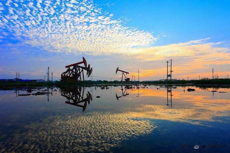 去中石油有发展的机会吗?
有，前提有三：
第一，你要能够吃得了别人吃不下的苦。