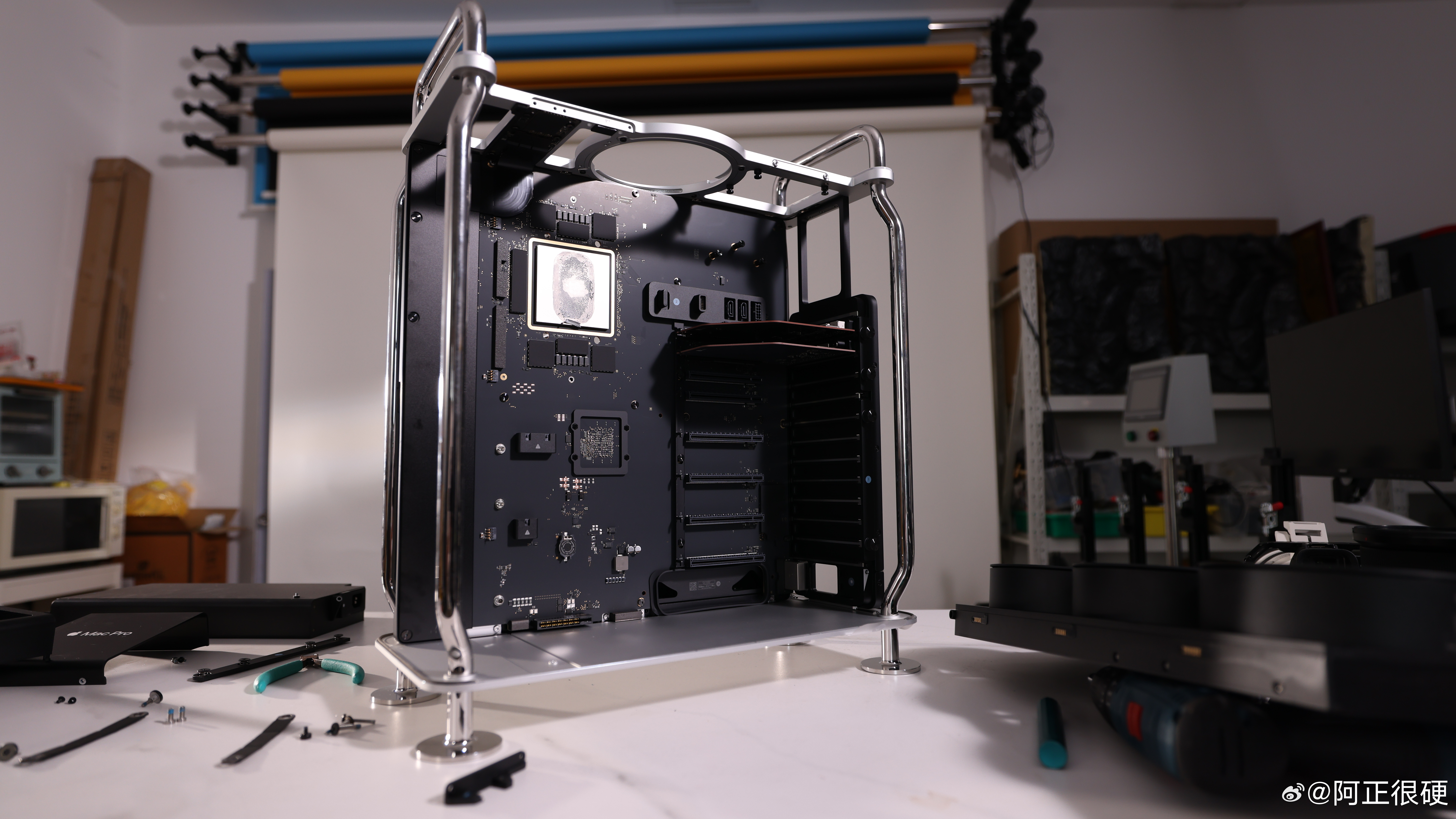 苹果确认MacPro停产 买过MacPro 两代的人来发言，这东西就应该停产，M