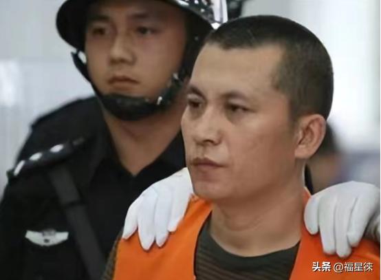 他是“监狱海王”王东，2014年，因为给狱警戴了绿帽子，而被举报，一查之下众人才