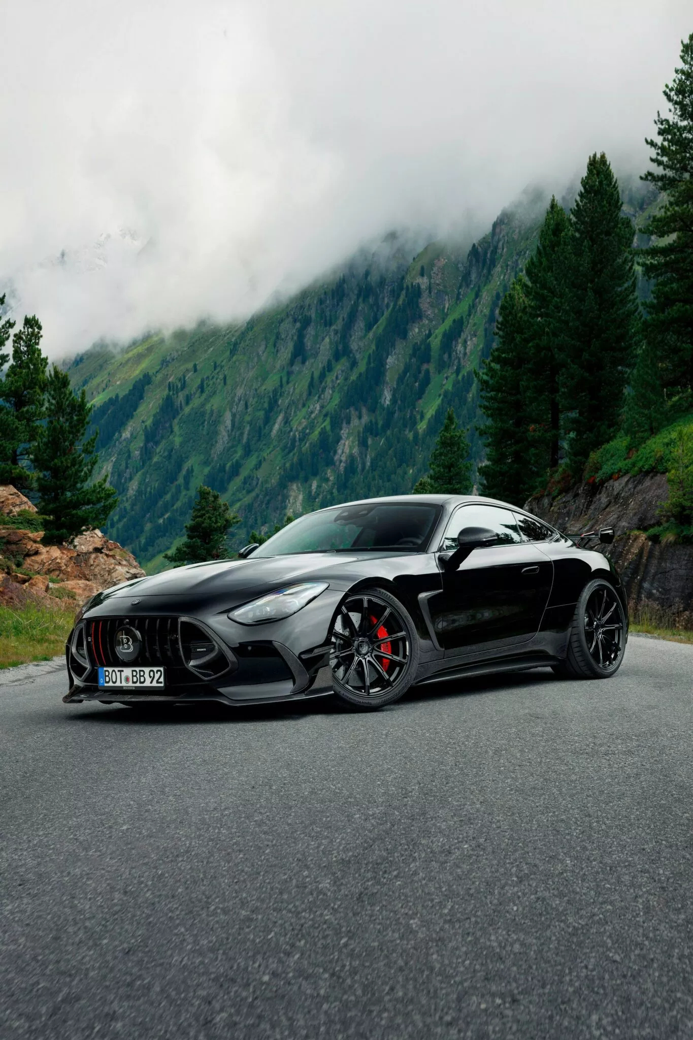 一天一张文艺照[超话] 巴博斯改装AMG GT 63 S E Performan
