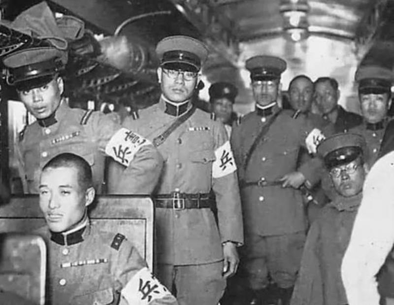 伪满军警面对日寇时为何没有选择奋起抵抗：有些人不愿意，有些人害怕，还有一些人根本