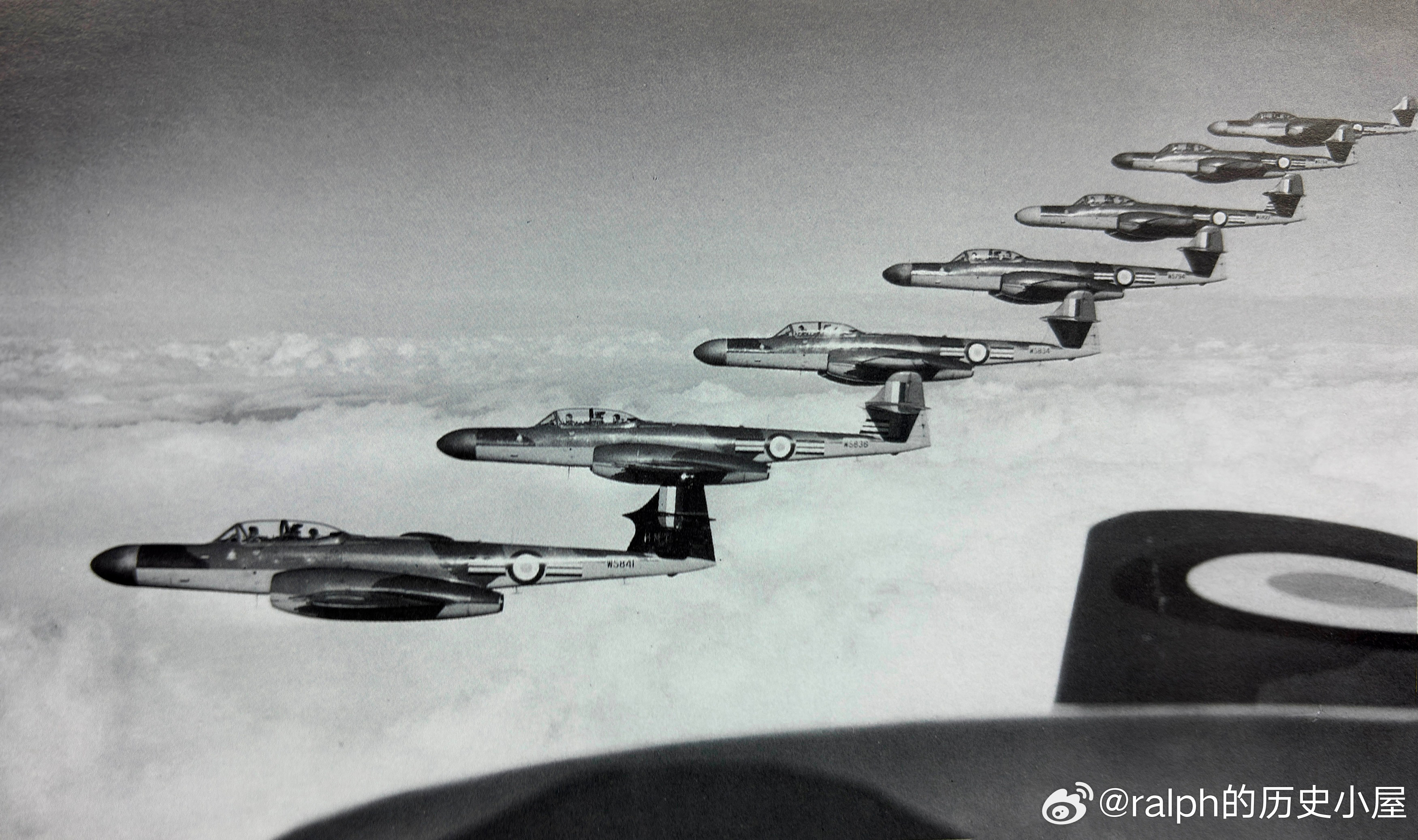 1955年英国皇家空军第264中队的Meteor流星NF14战斗机军事历史全触达