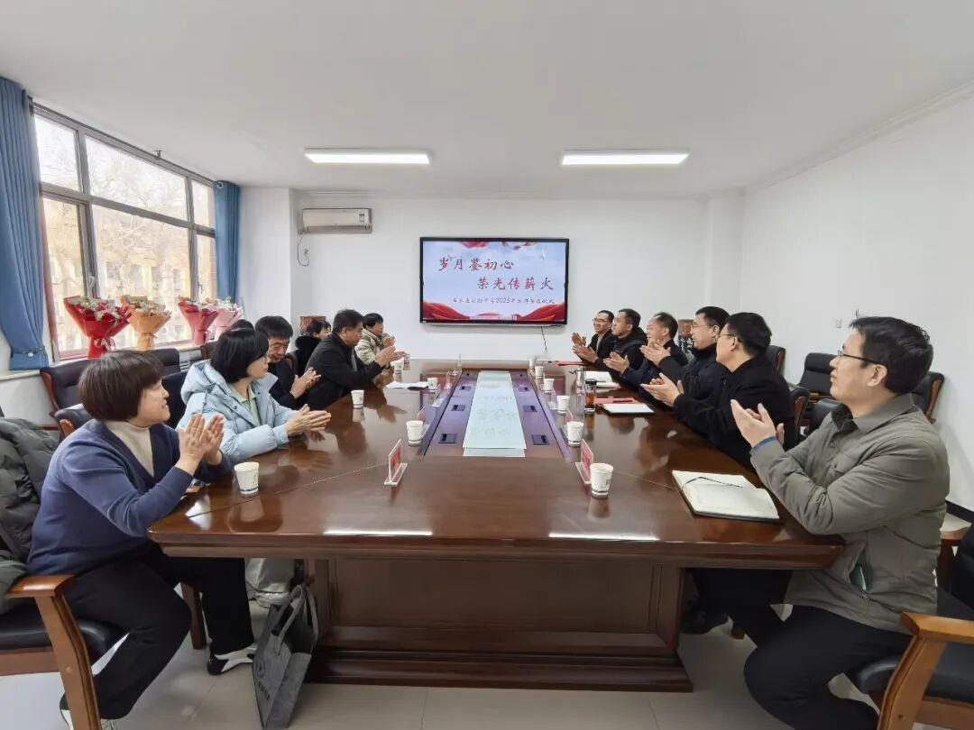 石家庄实验中学，2月5日，为陈合斌、王晓亚、提芝、白芹彩、张晓敏、王向丽六位退休