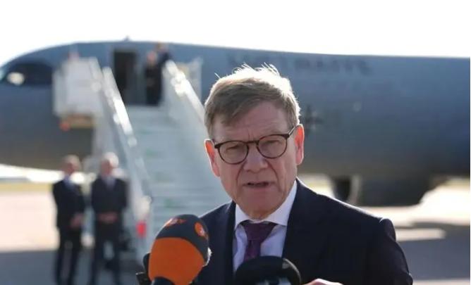 越想越不对劲，德外长火速来电，用3句话换来中方松口

就在一周前，德国外长瓦德富