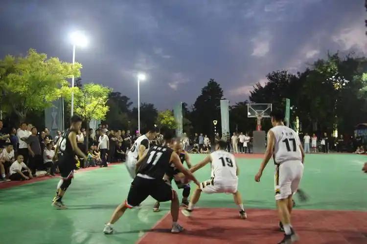 上头条聊CBA 上头条聊CBA，那可太有说头了！2026 年 3 月 11 日常