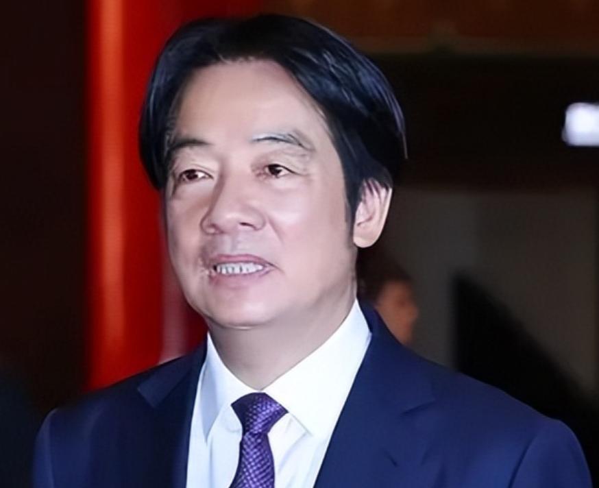 知道赖清德现在最怕谁吗？很多人以为是大陆，不对，因为他知道中国一时半会不会动他。