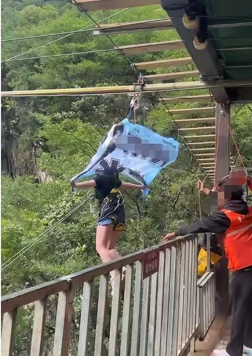 四川网红秋千出事了！开业才1个多月，直接把年轻女孩的命收走了😭
 
真的不敢看