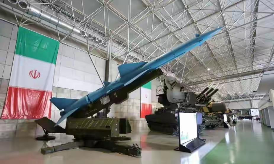 印巴57空战提醒了伊朗：千枚红旗-2导弹千万别扔，打美军有大用途