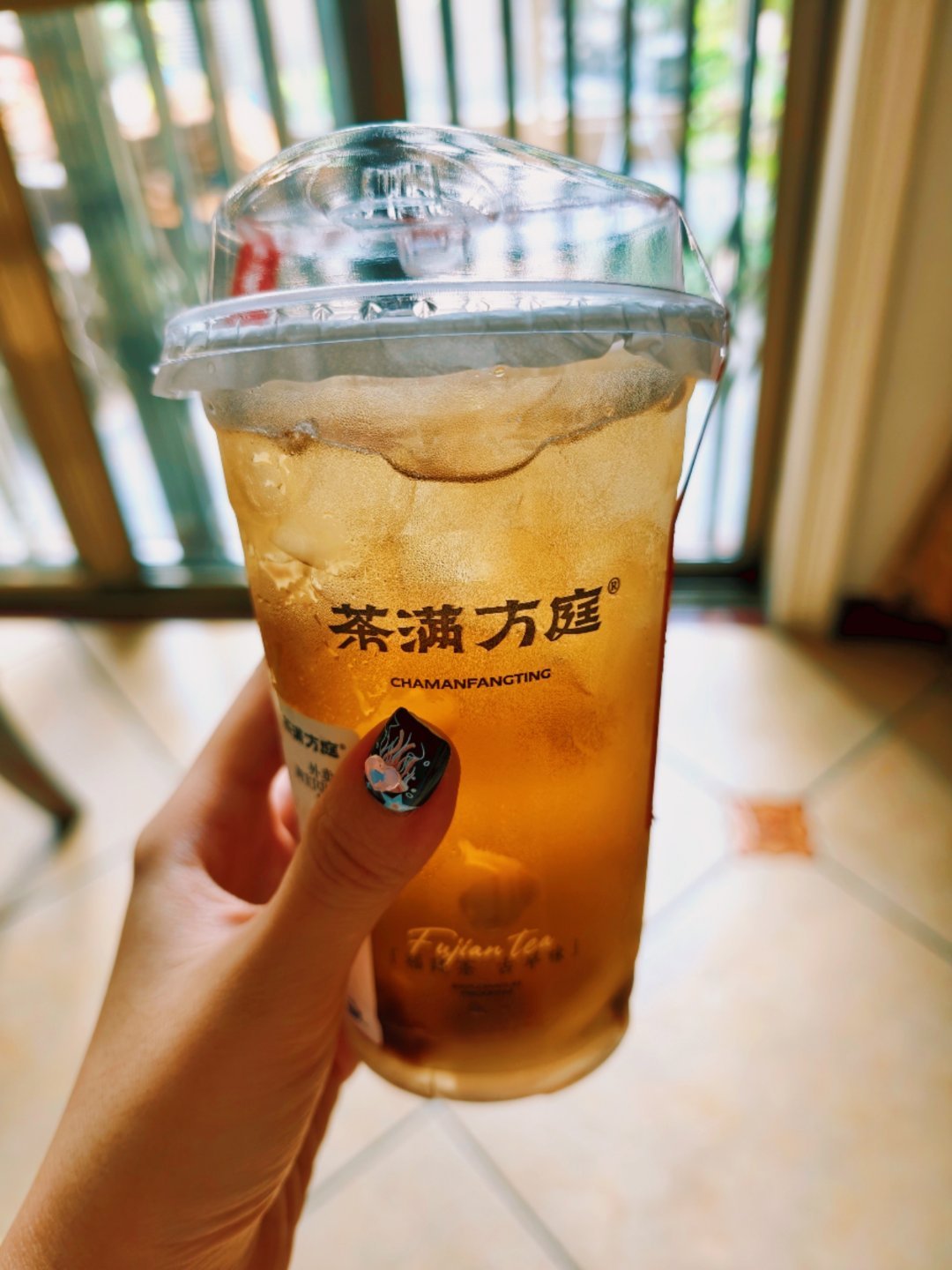 奶茶狂魔鼠尾草 今天喝茶满芳庭的冬瓜茶我看店铺的描述说这是厦门本土的奶茶店，冬瓜