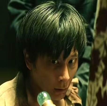 《枭起青壤》这剧情真敢玩！底枭处决同类的操作，看得网友直呼“诡异到上头”！

某