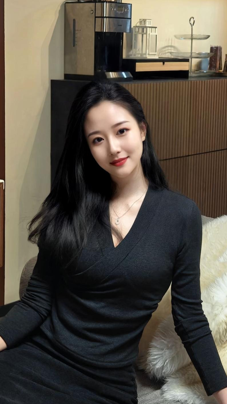 一个女人，要学会让小事汇聚成生活的光！


别总盯着远方的宏大，却忽略了手边的温