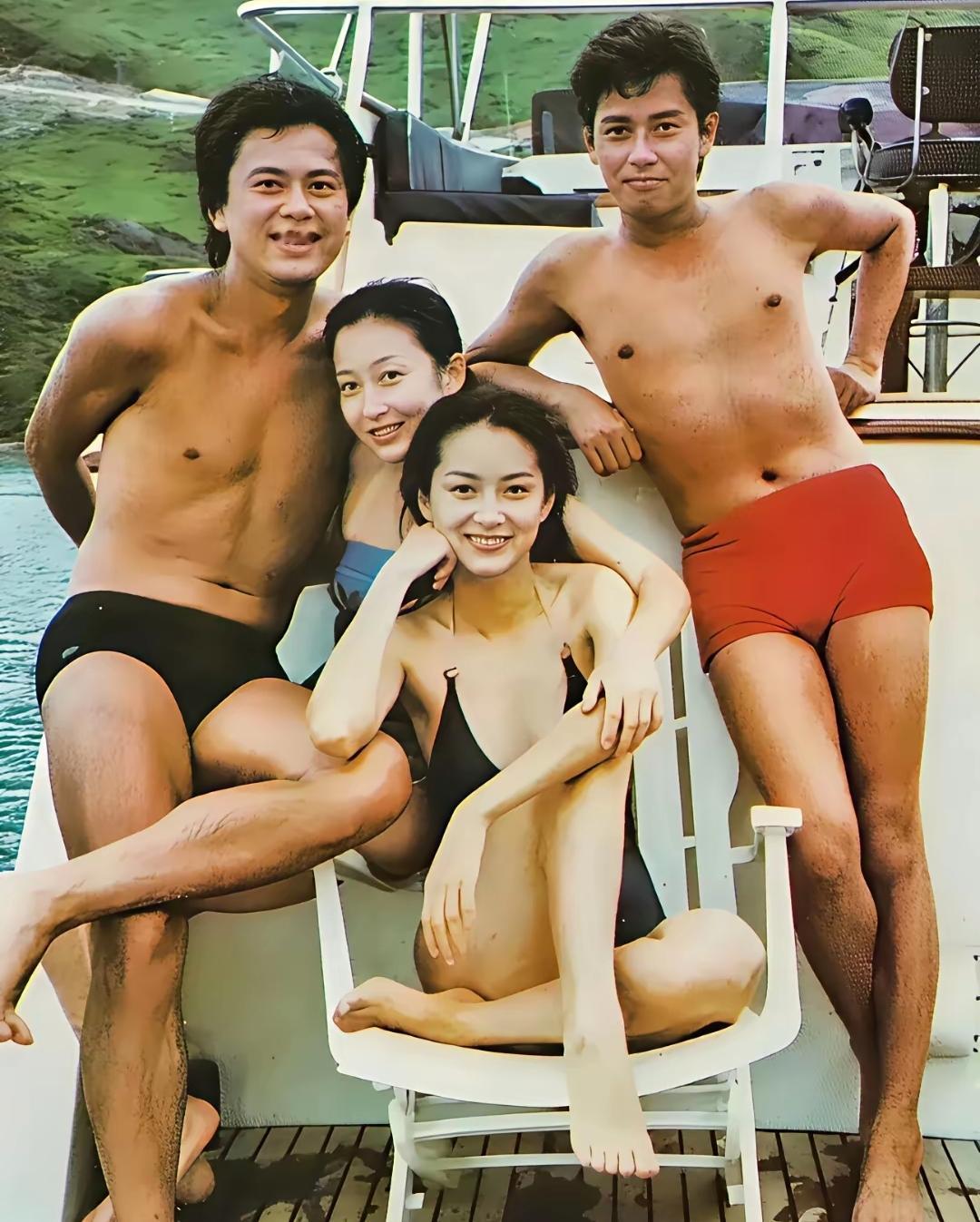 林青霞爱上秦汉时，琼瑶劝她：“快乐是责任的副产品，脱离责任去追求快乐，最后得到的