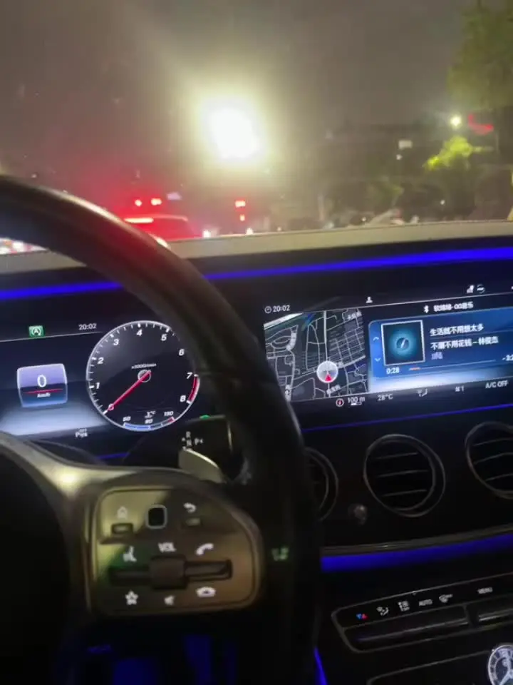 唯一一个坐过我E300L的男人