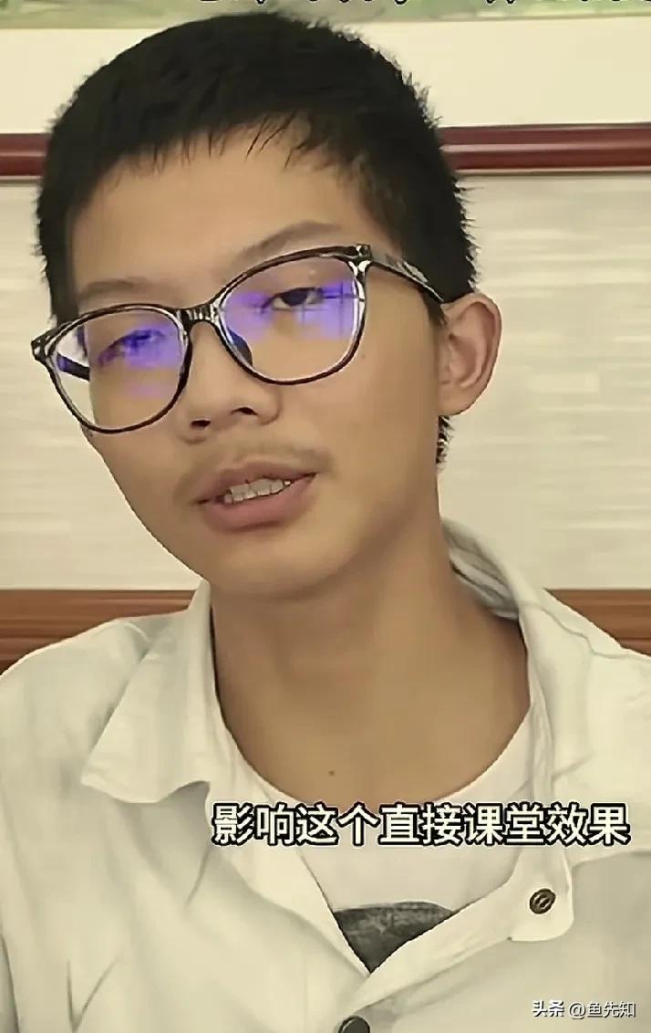 别说老师对学霸的作用不大，来自河南郸城一中的黄斌同学，高考考出了716分的高分，