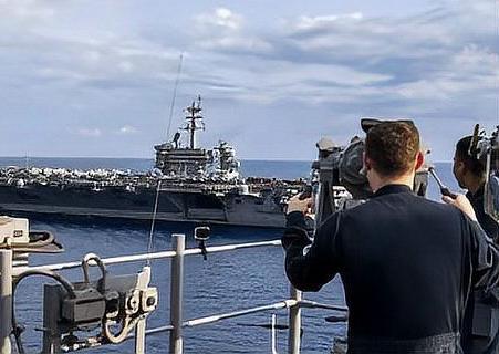 1.5万美军加勒比海摆阵！缉毒幌子像纸糊，反霸联盟已拆台
 
1.5万美军带着航