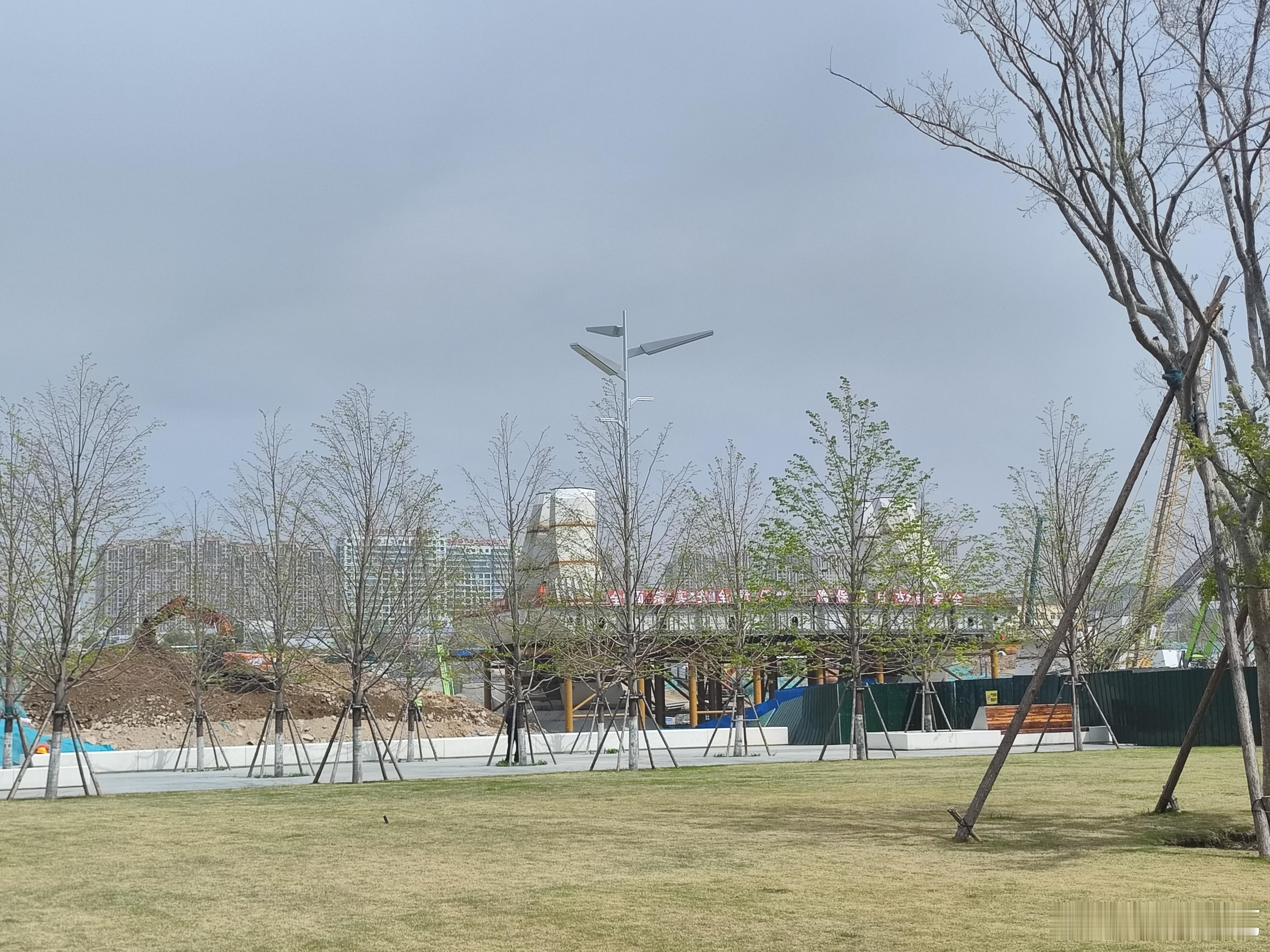 建设中的雄安路张村河大桥期待中... ... 青岛·张村河生态公园