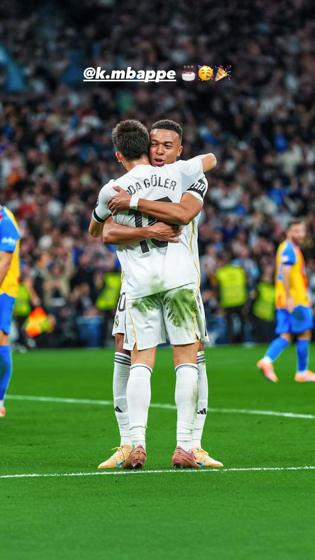 姆巴佩  姆姆收到的生日祝福4️⃣🥳🧁皇马队友们🤍居莱尔/阿拉巴/卜拉欣/