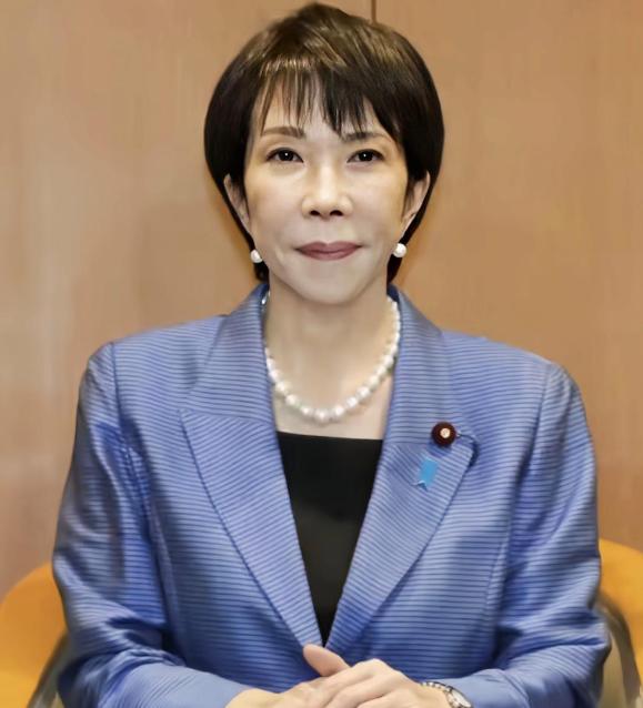 日本亚运签证不给中国免签还涨价五倍，本以为能拿捏中国，结果中国甩出四份全主力名单