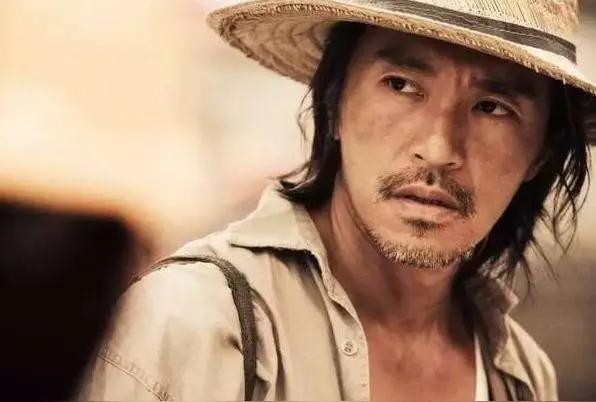 大家还盼着周星驰亲自出演新作品吗？
 
在和董宇辉的直播间访谈里，星爷直面观众最