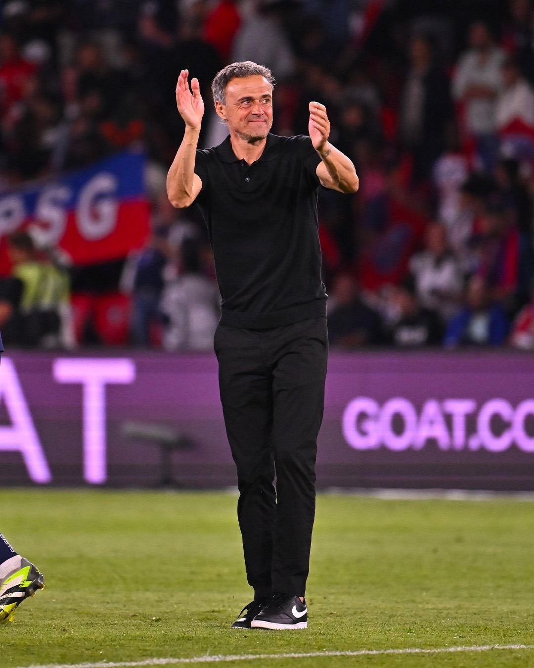 欧冠  🚨🎙️ | 路易斯·恩里克：“韧性是形容我们球队最贴切的词。我们不可