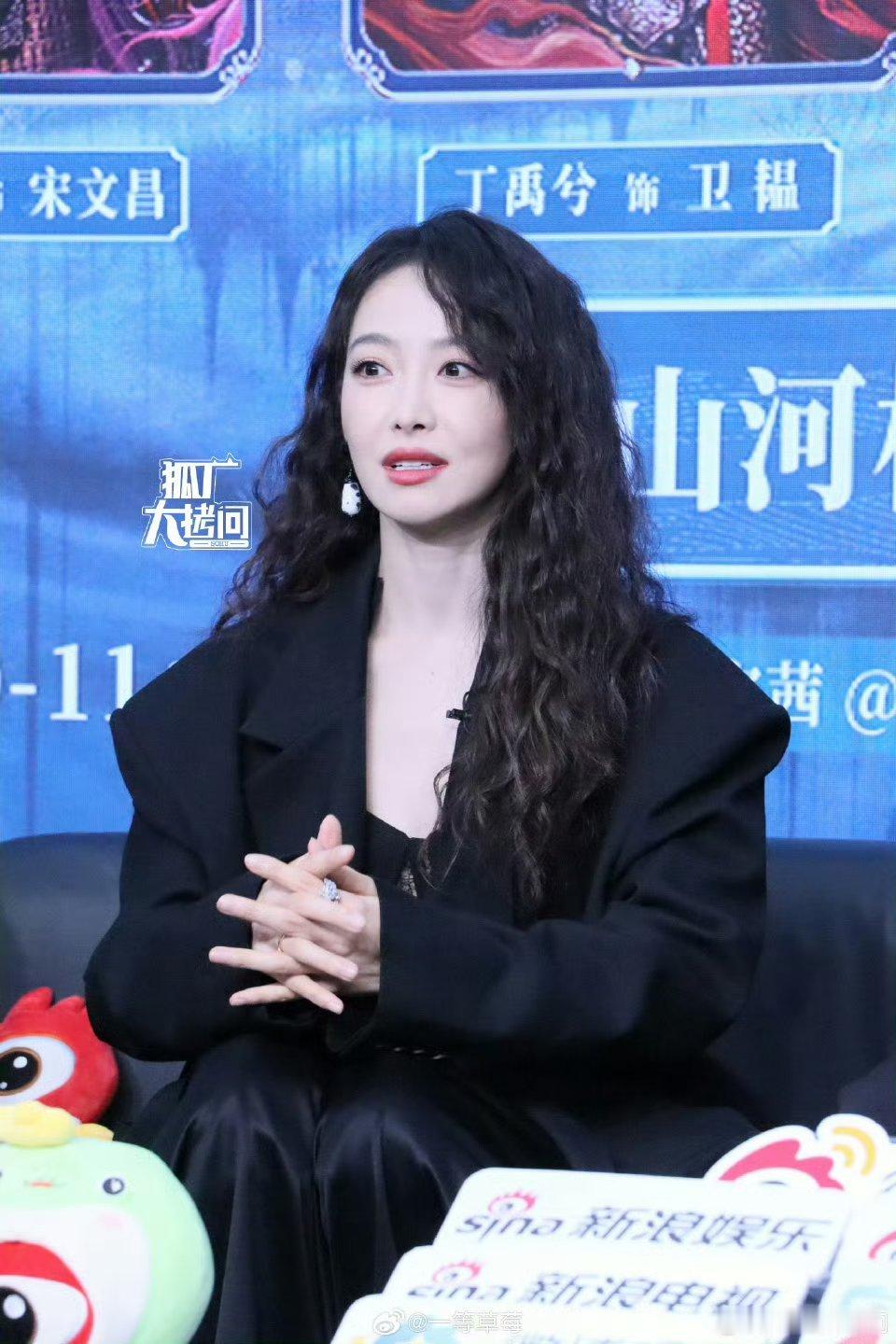 丁禹兮宋茜 爸妈我出生了    谁能扛得住丁禹兮宋茜的扫楼互动啊！俩人玩得不知天