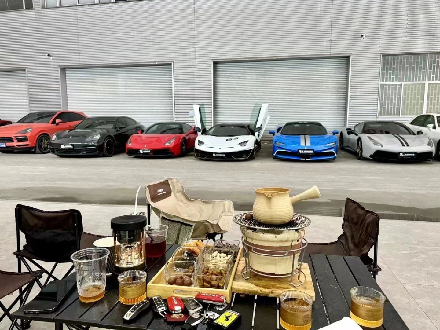 酷炫不止！茶香与超跑碰撞，点燃你的