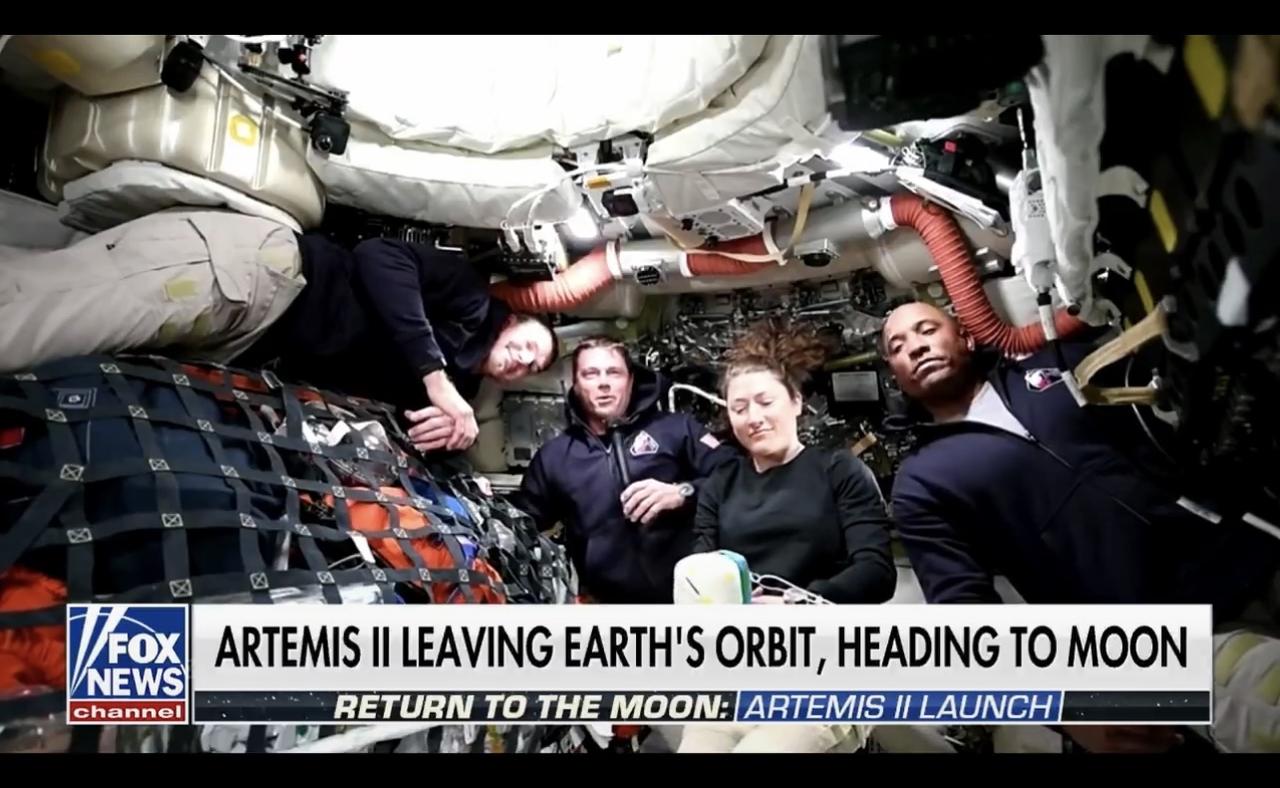 “阿尔忒弥斯二号”宇航员从太空发来消息：“我们百分之百正在前往月球的路上。”
