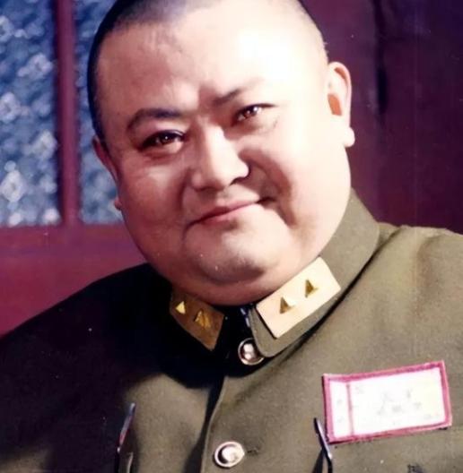 解放后，川军名将范绍增将七个妻子叫到身边，对她们说道:“现在实行一夫一妻了，你们