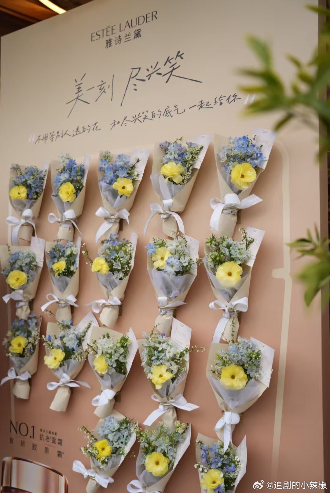 街头捕获女神节惊喜哇哦，在上海的宝儿有福了，这个三八女神节get到了满满的爱，有