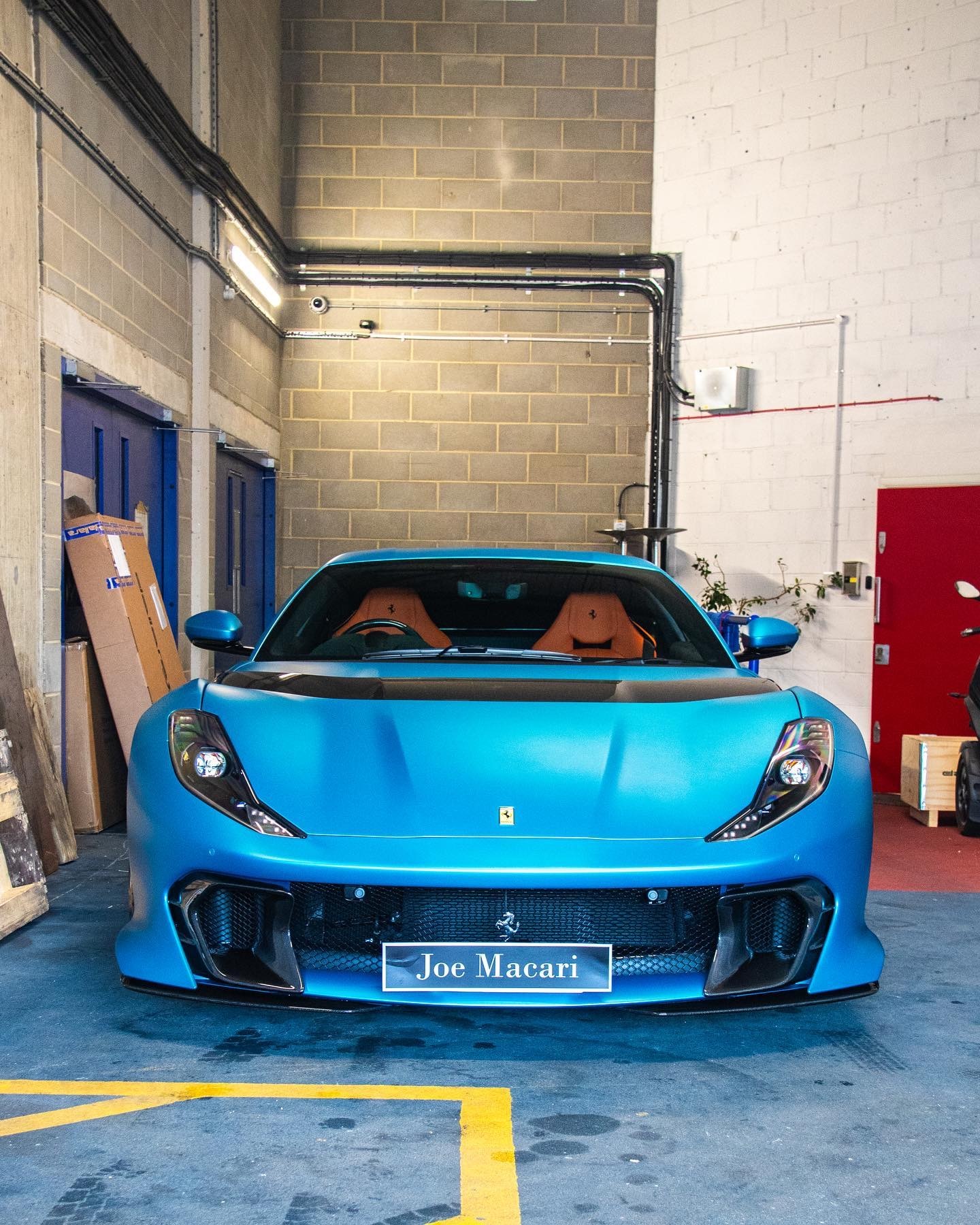 812 Competizione（Verde Menthe Opaco） ​​​
