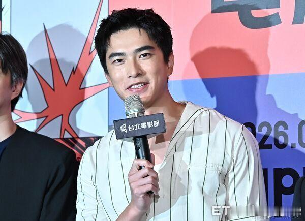 曾敬骅全日文出演鼠一般的你曾敬骅鼠一般的你杀青爆哭台日合制电影《鼠一般的你》于台
