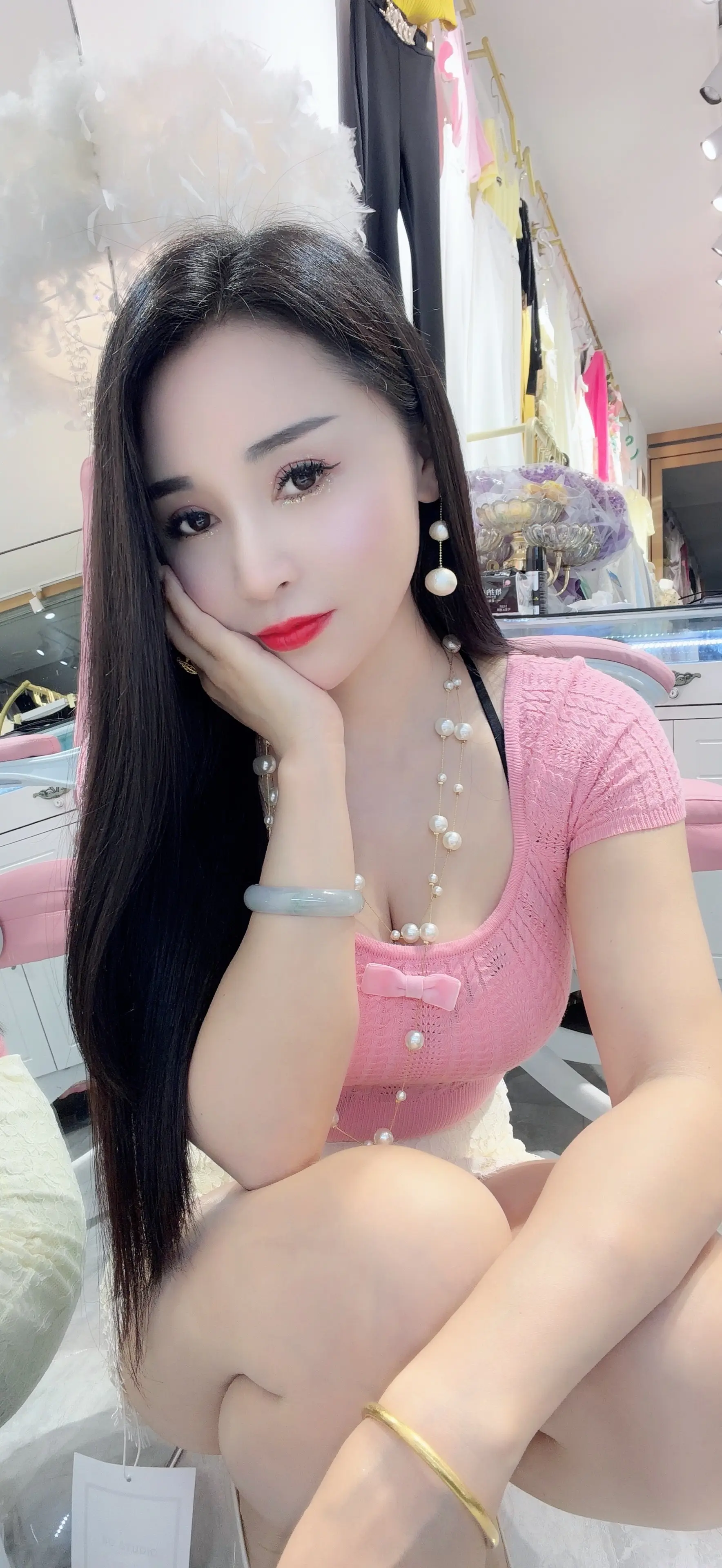 爱是什么？爱是骄傲的人会低头，倔强的人会服软，，爱是下意识的惦记，和潜...