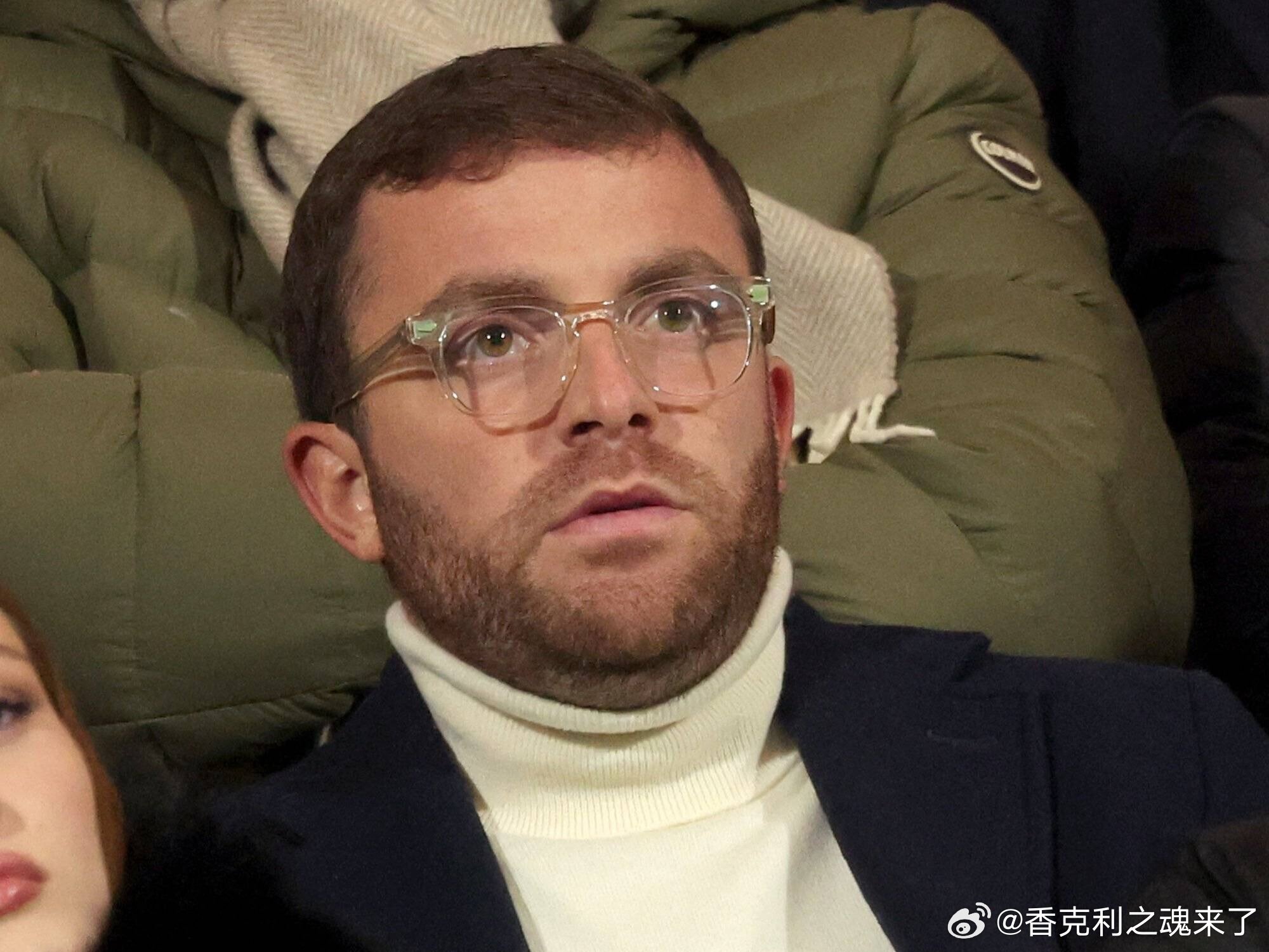 罗马诺陷于舆论危机法布里齐奥·罗马诺正面临着巨大的舆论反弹，这严重损害了他的信誉