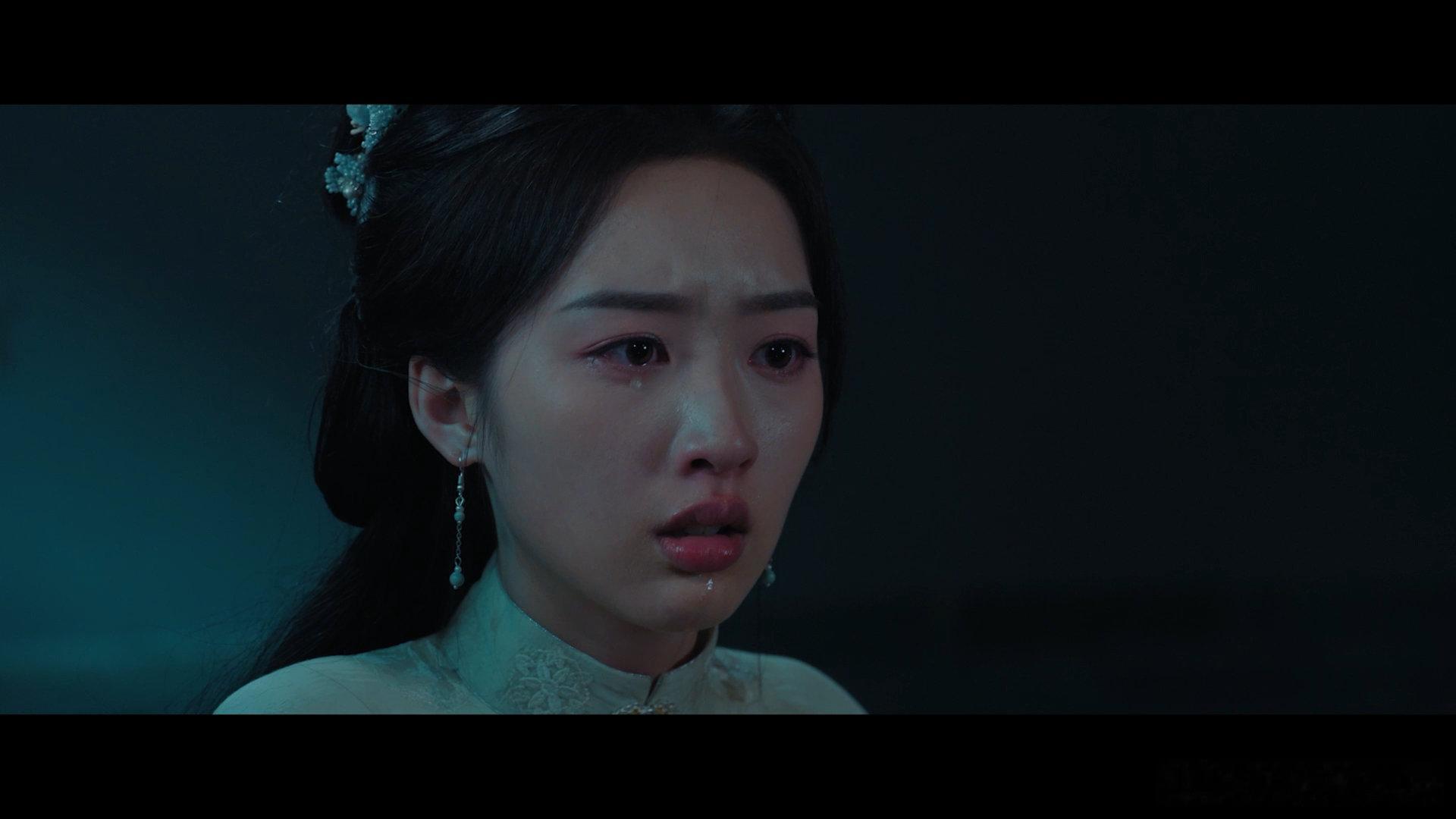 邓恩熙新剧美人一大跳不光是造型好看，神态细节也很到位，能感受到角色身上的韧劲，很