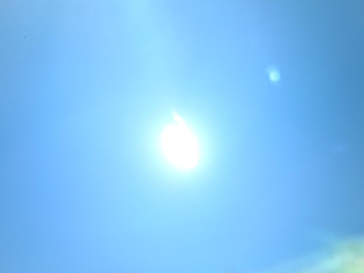 《增广贤文》不讲害人法，多讲防人术。
“路遥知马力，日久见人心”：防不深入了解的