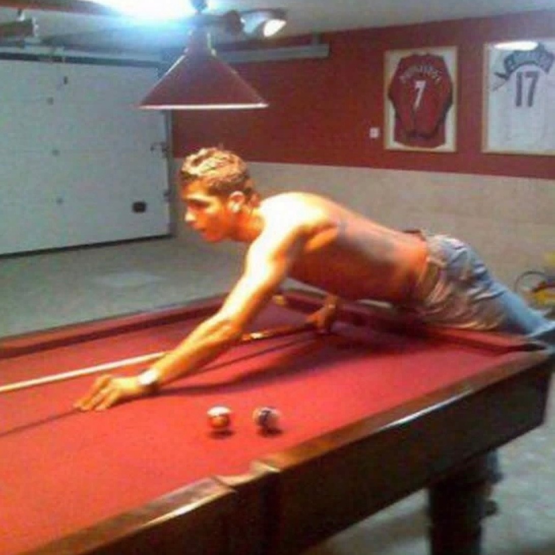 懂了 型男都是这样ootd打桌球的😍 