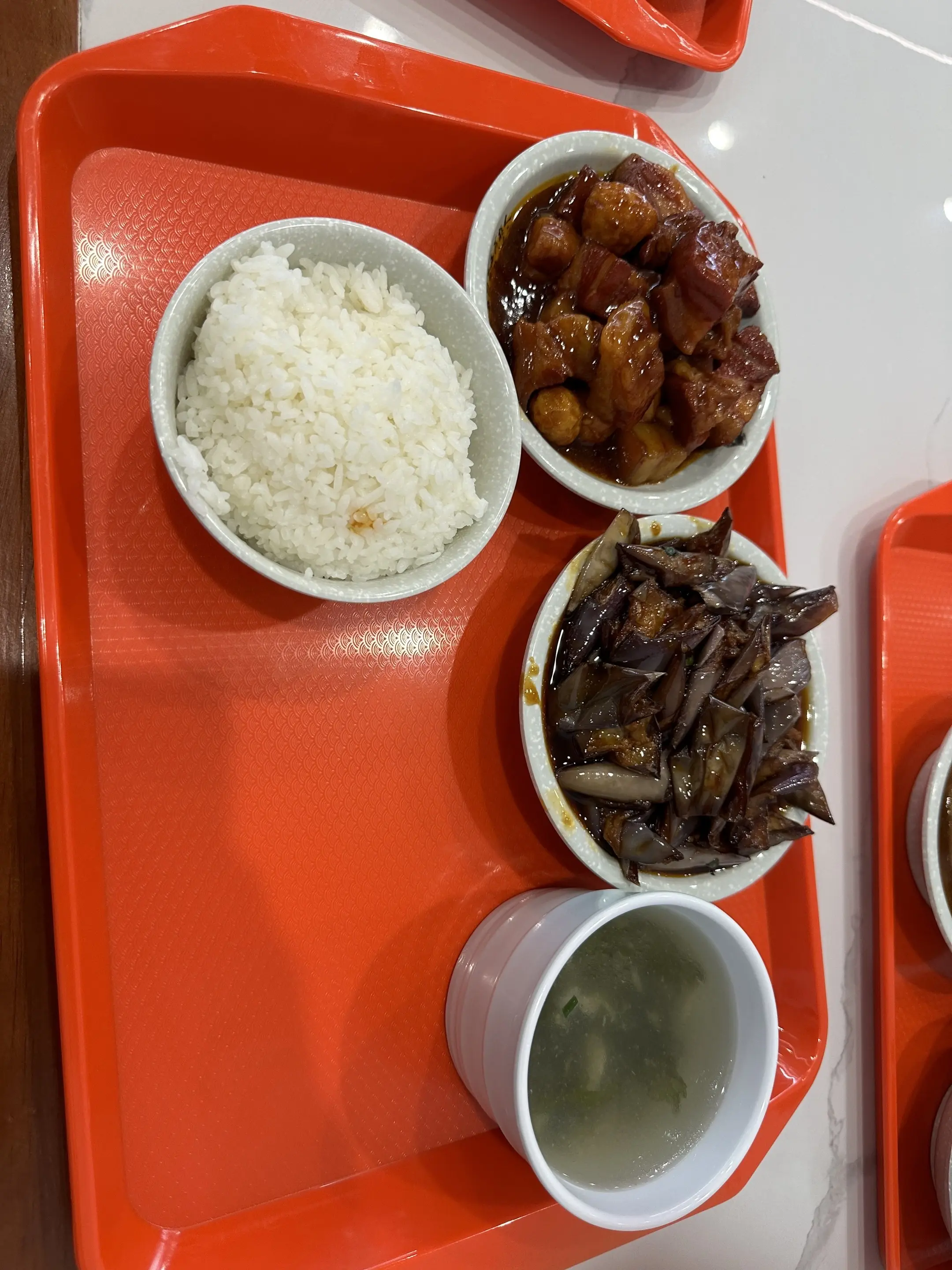 好好吃饭。