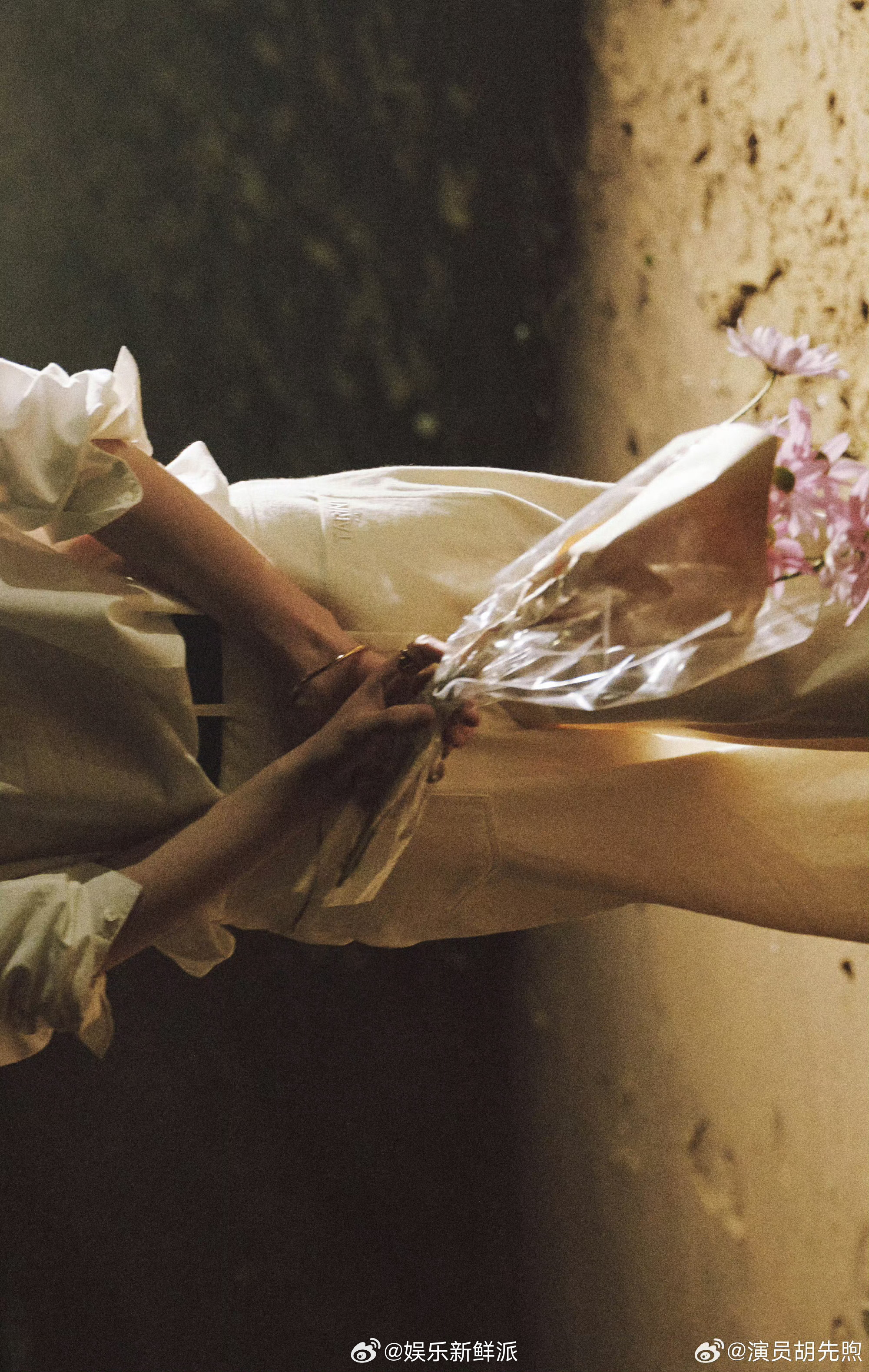 胡先煦金发帅得我有心事了 别试探了，有市场～小胡和金发的适配性太强了！直接帅到小