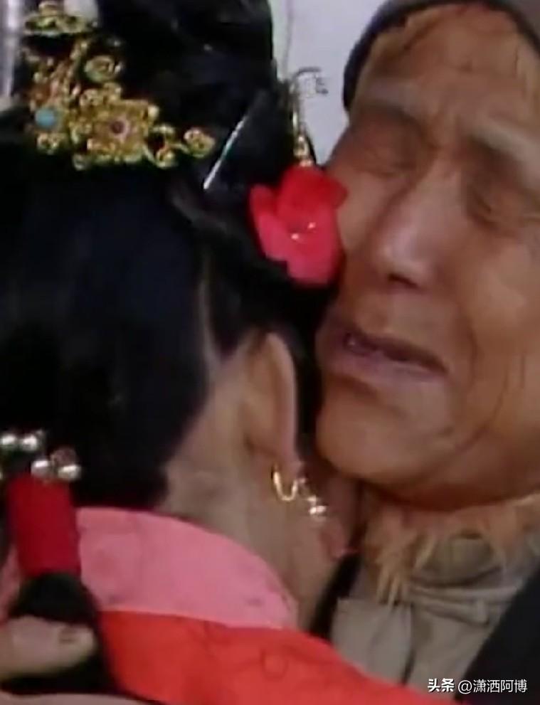 年迈老人最大的幸福是什么?《红楼梦》中刘姥姥已经给出了答案。年迈老人最大的幸福就